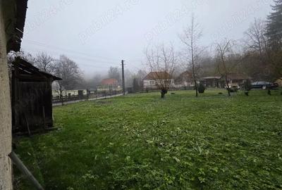 Casă cu 2 camere cu Teren 2086 Mp în Vărmaga - 6