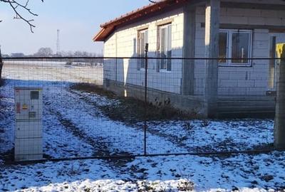 Casă cu 2 camere în Șimand - 9