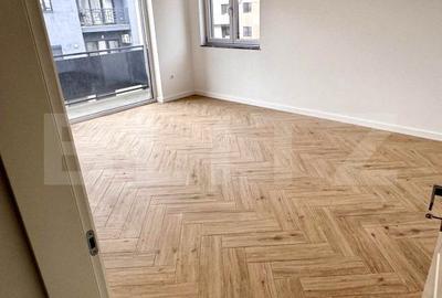 Apartament cu 3 camere decomandat în Tractorul - 4