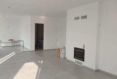 Casă cu 4 camere cu Teren 1200 Mp în Ciugud