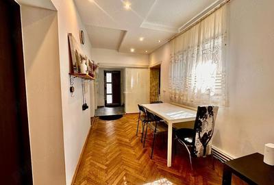 Apartament cu 2 camere decomandat în Cetatea - 9