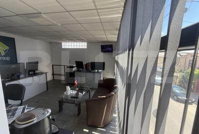 Spațiu comercial, de 25 mp, în Central - 3