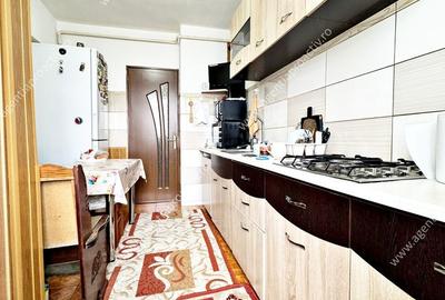 Apartament cu 2 camere decomandat în Micro 17 - 8