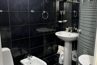 Apartament cu 2 camere decomandat în Medicină