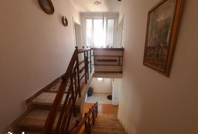 Casă cu 5 camere cu Teren 675 Mp în Burdea - 11