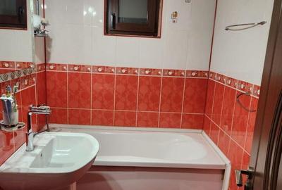 Apartament cu 3 camere decomandat în Buzaului - 3