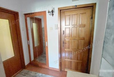 Apartament cu 2 camere semidecomandat în Micro 4 - 5