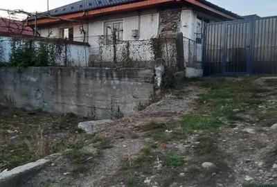 Casă cu 4 camere în Onești - 10