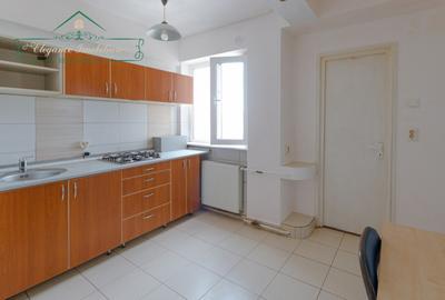 Apartament cu 2 camere decomandat în Central - 2