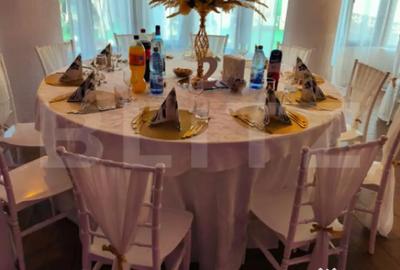 Spațiu comercial, de 293 mp, în Central - 6