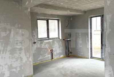 Casă individuală cu 4 camere cu Canalizare în Exterior Est - 5