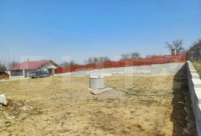 Teren de 1411 mp, în Central