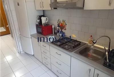 Apartament cu 2 camere decomandat în Central - 9