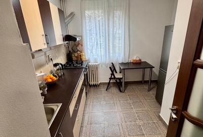 Apartament 3 camere - complet renovat - 4 minute pana la metrou! - 7