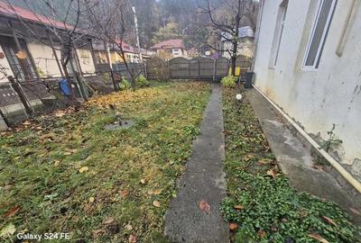 Casa de vanzare ideala pentru locuin?a sau clinica! - 4