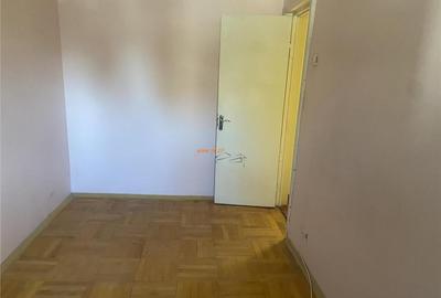 Apareament 4 camere , zona cartier Sud , et 1/4 , 60 mp , li - 11