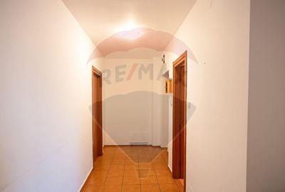 Apartament de vanzare cu 2 camere, Pia?a Nucetului, Nuf... - 3