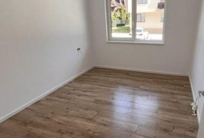 Apartament cu 3 camere semidecomandat în Florești - 2
