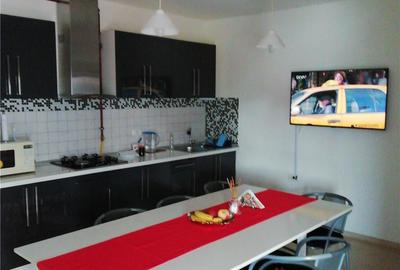Casă cu 10 camere cu Teren 270 Mp în Ovidiu - 8