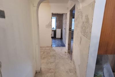 Apartament cu 3 camere decomandat în Berceni - 4