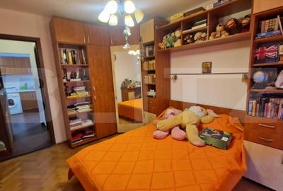 Apartament cu 3 camere, luminos, etaj 2, cu lift, mobilat, 2 loc de parcare - 1