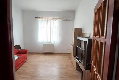Apartament 3 camere  in Ploiesti, zona centrala - 2