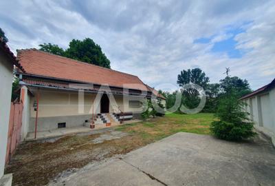 Teren de 1500 mp, în Săcel - 9