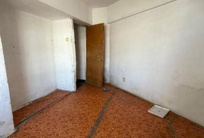 Apartament cu 3 camere decomandat în Giulești - 2
