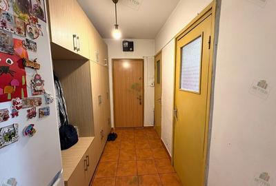 Apartament cu 3 camere semidecomandat, mobilat în Berceni - 9