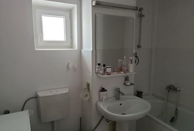 Garsonieră decomandată în Central - 4