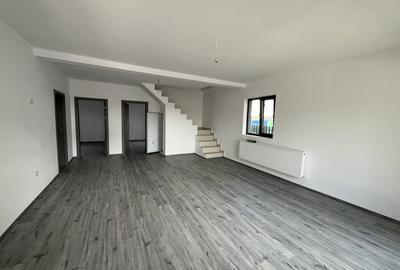 Casă individuală cu 5 camere cu Canalizare în Valu lui Traian - 3