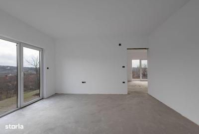 Casă cu 4 camere cu Teren 1553 Mp în Silagiu - 6