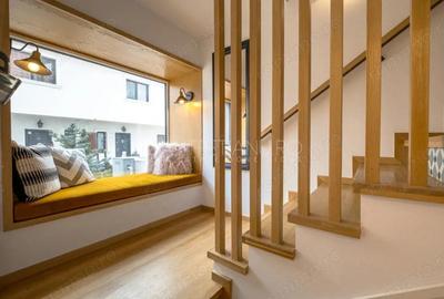 Casă cu 4 camere cu Canalizare în Central