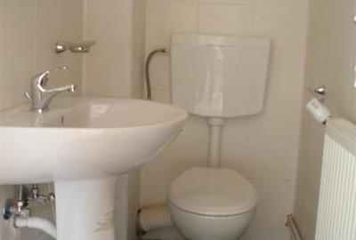 Casă individuală cu 4 camere cu Canalizare în 9 Mai - 7