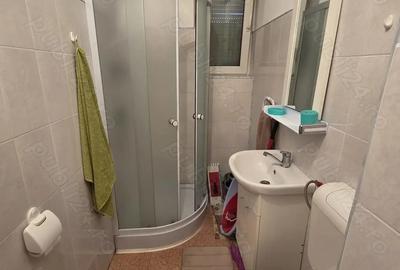 Vand apartament 2 camere - demisol - str. Pacii - 8