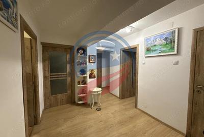 Apartament cu 4 camere decomandat în 1 Mai - 10