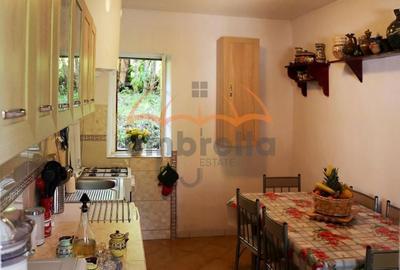 Casă cu 7 camere cu Teren 9948 Mp în Arefu - 9