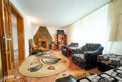 FILMTur 3D!Casa teren Intravilan 1.512 mp mica livada, Intor
