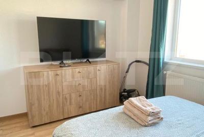 Apartament cu 3 camere, mobilat în Central - 2