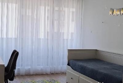 Apartament cu 3 camere decomandat în Central - 1