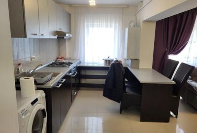 Inchiriez apartament 3camere etaj 3 centrala - 1