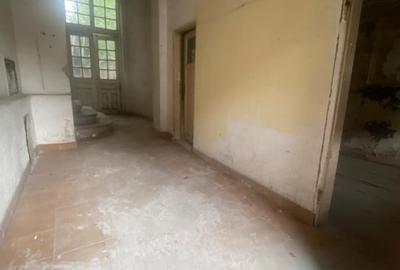 SE VINDE FOSTA CLINICA NECESITA RENOVARE IN ZONA CENTRALA FOISORUL DE FOC - 4