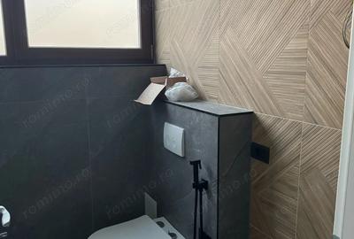 Casă cu 5 camere în Moșnița Nouă - 1