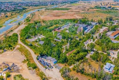 Spațiu comercial, de 12,000 mp, în Central - 1