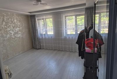 Casă cu 4 camere cu Teren 305 Mp în Central - 4