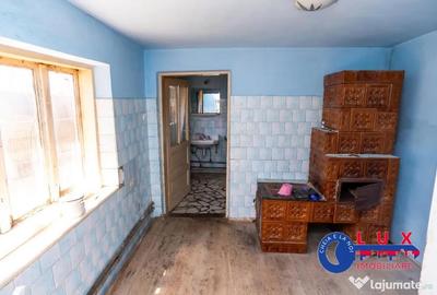 Casă cu 7 camere cu Teren 425 Mp în Păcii - 1