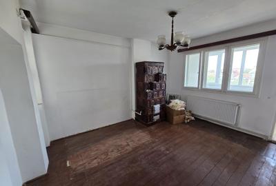 Apartament cu 4 camere decomandat în Central - 8