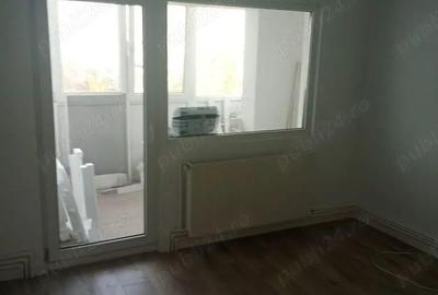 Apartament cu 3 camere decomandat în Exercițiu - 4