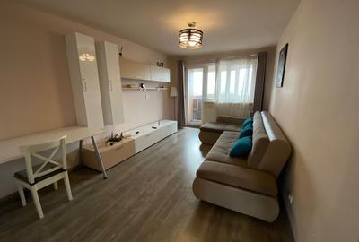 Apartament cu 3 camere decomandat, mobilat în Vitan