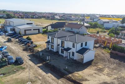 Duplex cu 5 camere în Dumbrăvița